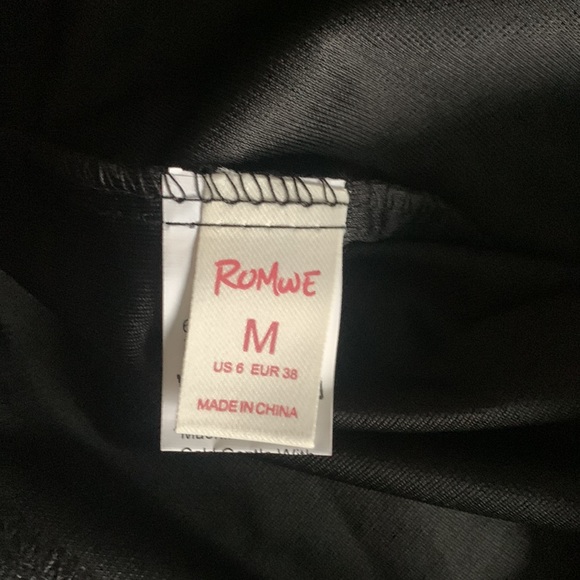 Black button up skirt - Picture 2 of 2